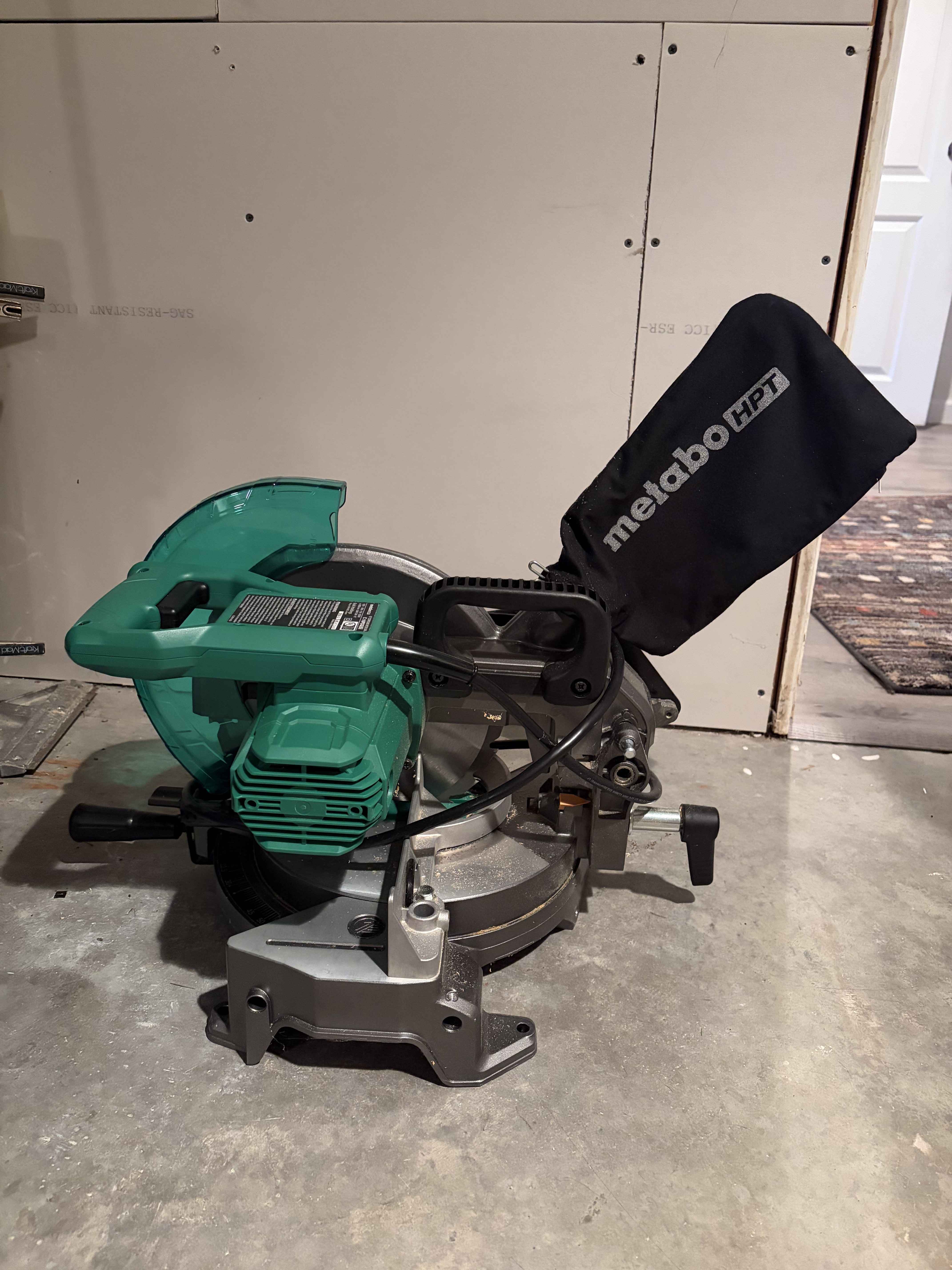 Metabo HPT Sliding Compound Miter Saw