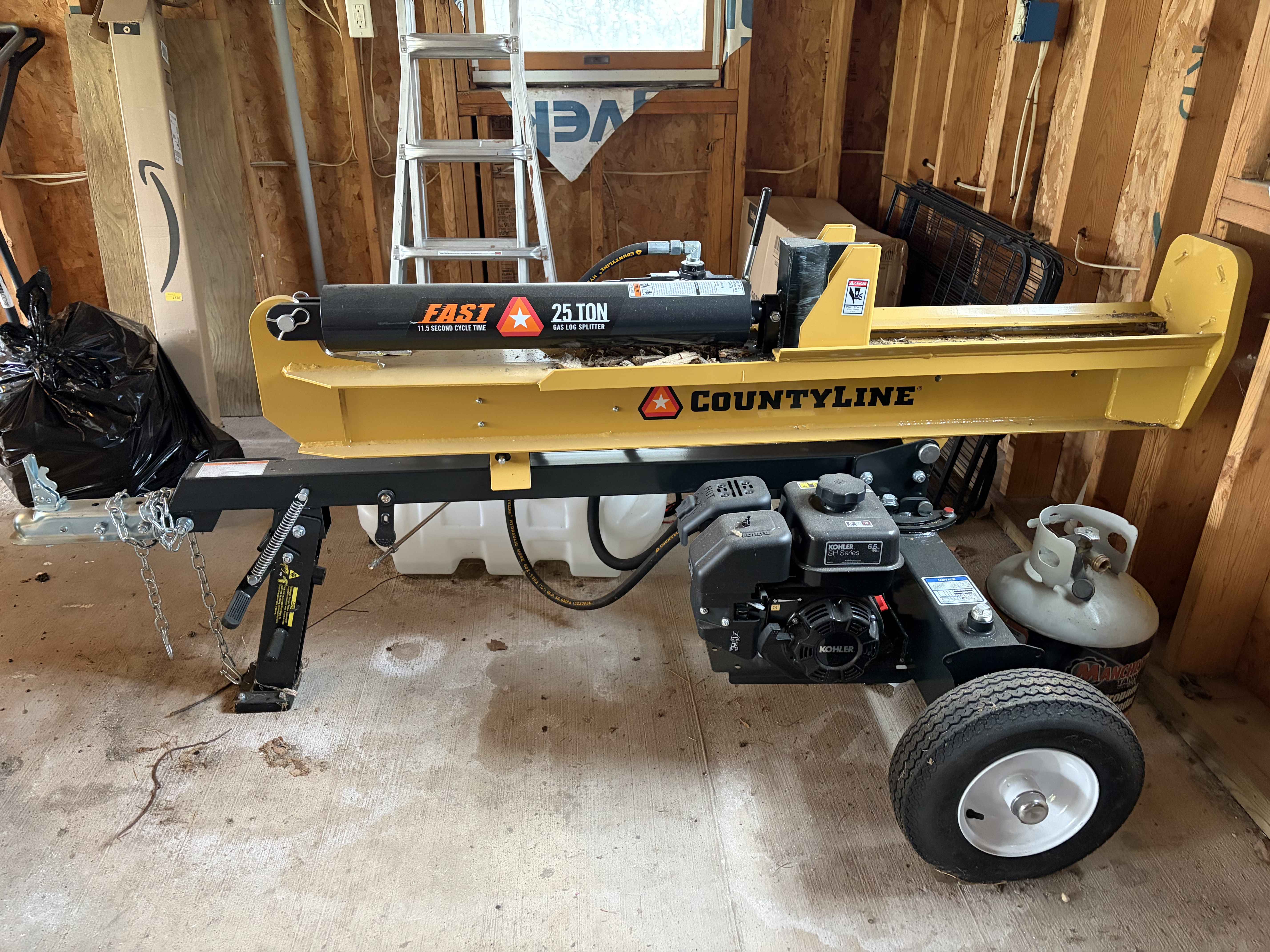 CountyLine 25-Ton FAST Log Splitter — Used Twice